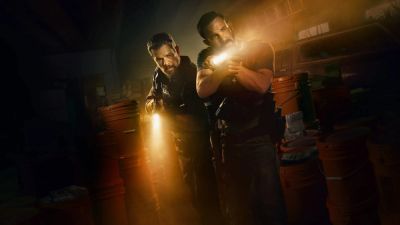 Мэтт Дэймон - Бен Аффлек - В Netflix состоялась премьера криминального триллера "Лакомый кусок" с Беном Аффлеком и Мэттом Дэймоном - playground.ru
