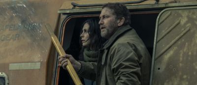 Джерард Батлер - Крис Спарлинг - Джерард Батлер пытается построить новый мир в трейлере фильма "Гренландия 2: Миграция" - gamemag.ru - Гренландия