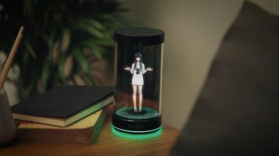Razer анонсировала настольную голографическую вайфу для игроков - playground.ru