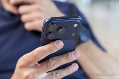 Слух: европейские версии iPhone 18 могут лишиться физических SIM-карт ради увеличенной батареи - playground.ru - Сша - Япония - Саудовская Аравия