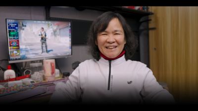 59-летняя стримерша одолела лучших киберспортсменов мира в Counter-Strike 2 и стала звездой сети - playground.ru - Китай