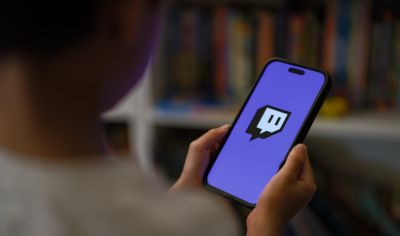 Дэн Клэнси - Twitch обновляет политику блокировок для стримеров - playground.ru