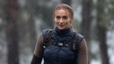 Гарри Поттер - Лариса Крофт - Джейсон Айзекс - Сигурни Уивер - Лара Крофт под дождем: новые кадры со съемок сериала Tomb Raider - playground.ru