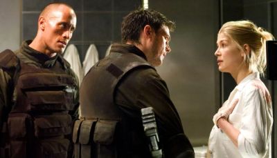 Розамунд Пайк назвала фильм "Doom" 2005 года худшим в своей карьере: "Это был полный провал" - playground.ru