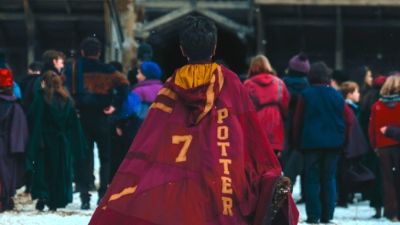 Гарри Поттер - Рон Уизли - Гермиона Грейнджер - Марк Майлод - Канал HBO показал первый кадр нового сериала о Гарри Поттере и намекнул на завтрашний первый тизер - playground.ru - Англия