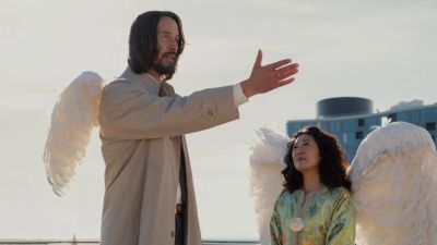 Киану Ривз - Киану Ривз в роли ангела-хранителя: на Prime Video вышла новая фэнтези-комедия "Удача" - playground.ru