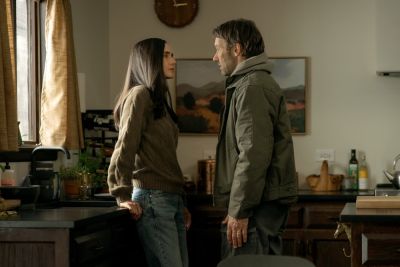 Дженнифер Коннелли - Apple TV+ объявил дату выхода 2 сезона сериала о путешествии по параллельным мирам "Темная материя" - playground.ru