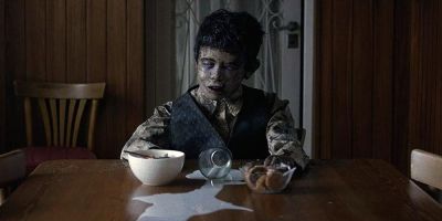 Ной Хоуль - Ной Хоули снимет ремейк аргентинского хоррора "Оцепеневшие от страха" для Warner Bros. - playground.ru - Буэнос-Айрес