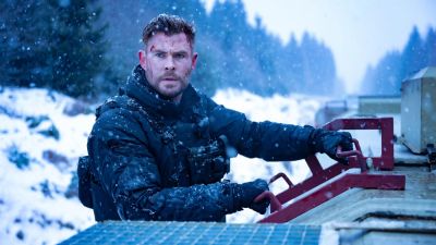 Крис Хемсворт - Идрис Эльбой - Netflix запустил в производство "Тайлер Рейк: Операция по спасению 3" с Крисом Хемсвортом и Идрисом Эльбой - playground.ru