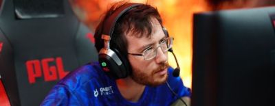33 про Esports World Cup 2026: «Это не самый важный турнир. Извините, что говорю это на стриме ESL» - dota2.ru - Sange