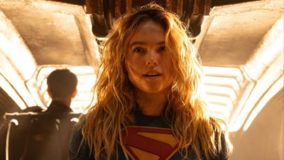 Джеймс Ганн - Крейг Гиллеспи - Puck News - СМИ: Warner Bros. рассчитывает на $425 млн в мировом прокате от новой "Супергёрл" - playground.ru - Англия