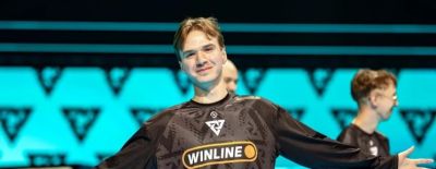 Pure о Collapse на линии: «С Магой тоже было нелегко. Но в последнее время Мага уже подустал потеть за крипов» - dota2.ru