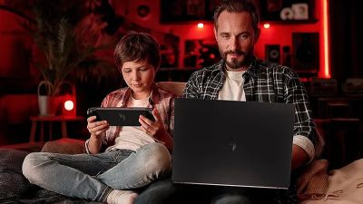 Acer представила портативное устройство Nitro Blaze Link на базе операционной системы Linux для стриминга игр - playground.ru - Тайвань