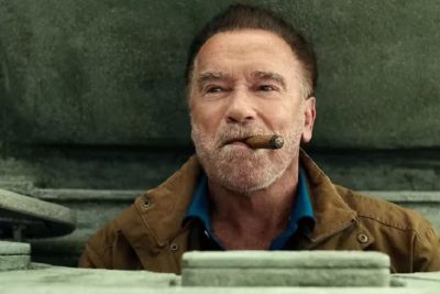 Арнольд Шварценеггер - Арнольд Шварценеггер и Лиам Хемсворт сыграют главные роли в боевике "Семейство Келли" - playground.ru - Нью-Йорк