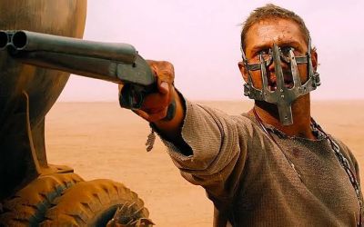 Томас Харди - Максим Безумный - Максим Рокатански - Макс возвращается: Warner Bros всерьез рассматривает продолжение истории с Томом Харди - playground.ru