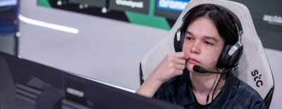 Против REKONIX на Drow Ranger я не играл как лучший игрок в мире, но на Sven, мне кажется, да — Satanic - dota2.ru