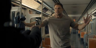 Алан Ричсон - Появились кадры из четвёртого сезона сериала "Джек Ричер" с Аланом Ричсоном - playground.ru