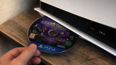 Сюдзи Уцуми - Sega не собирается отказываться от физических игр - компания намерена поддерживать дисковые издания и дальше - playground.ru