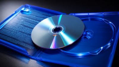 Исследование поставило под сомнение вечность дисков PS5 и PS4 - их срок службы может оказаться меньше, чем многие думали - playground.ru - Канада